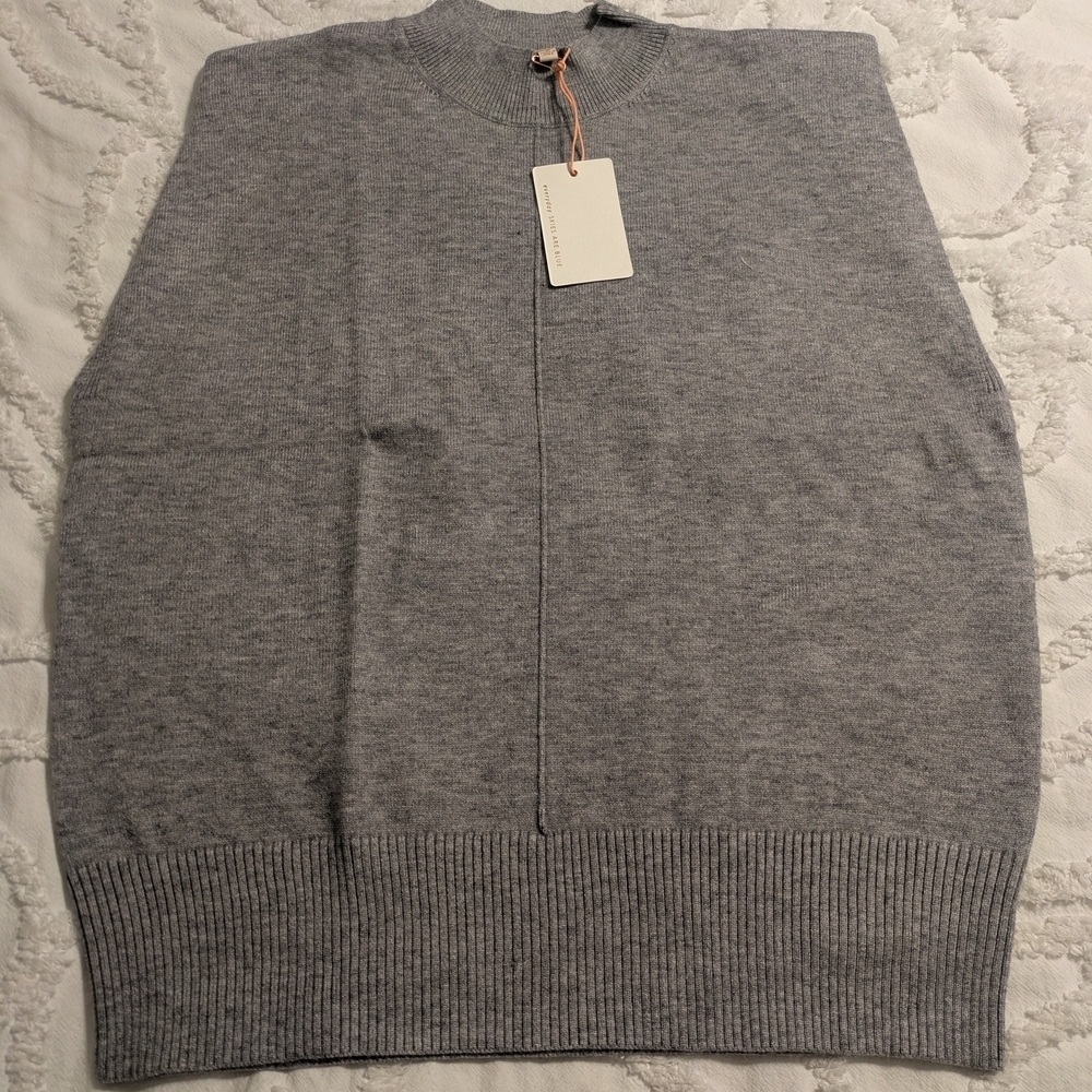 Gray Women's Sleeveless Sweater